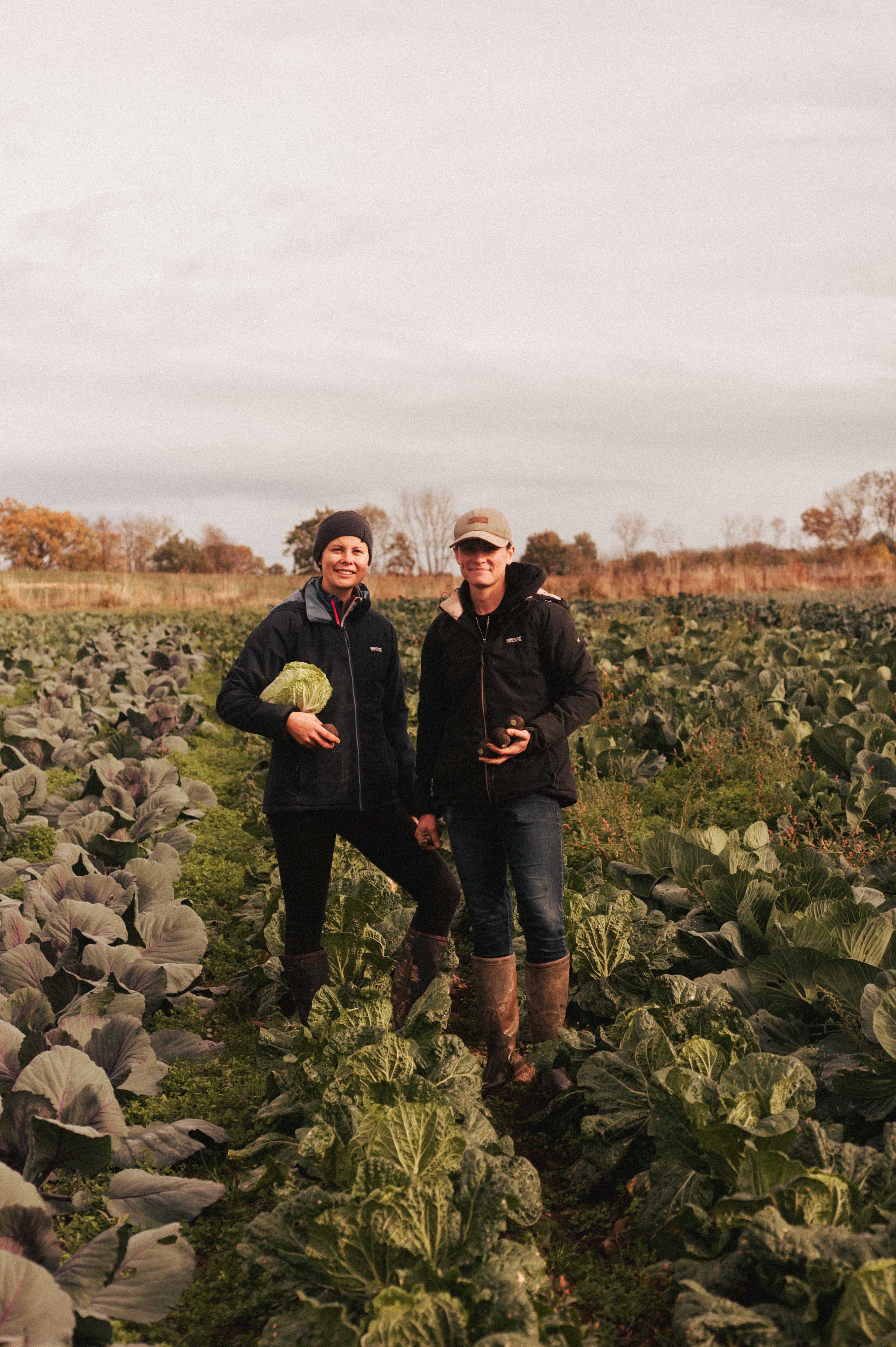 Agricultrices sur leur terrain